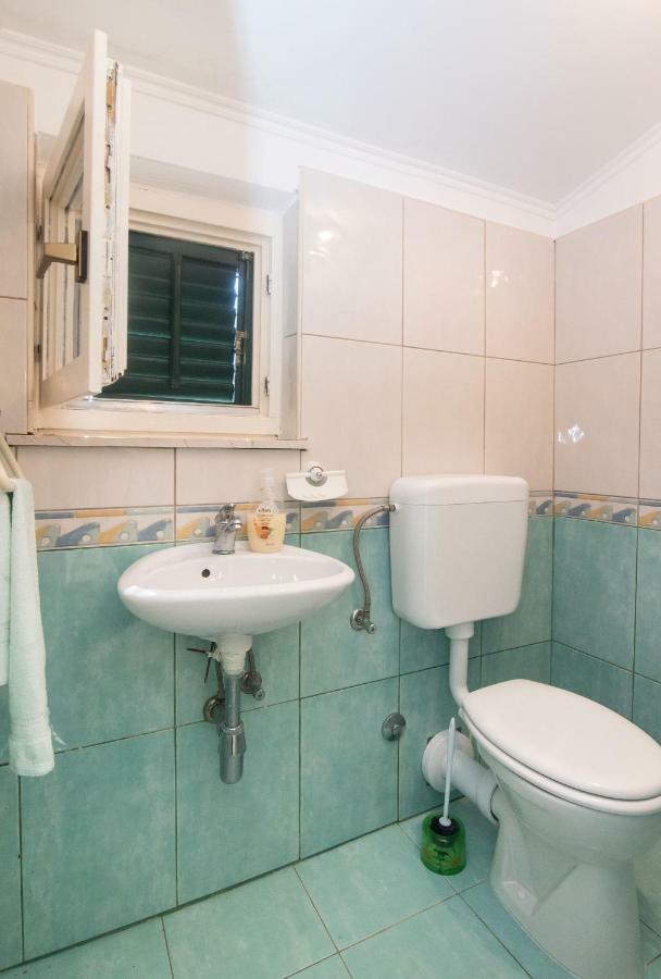 Apartment Josipa Vinisce Ngoại thất bức ảnh