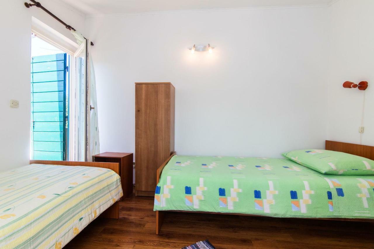 Apartment Josipa Vinisce Ngoại thất bức ảnh